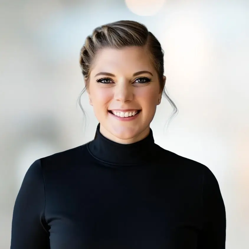 Kylie Schalz headshot