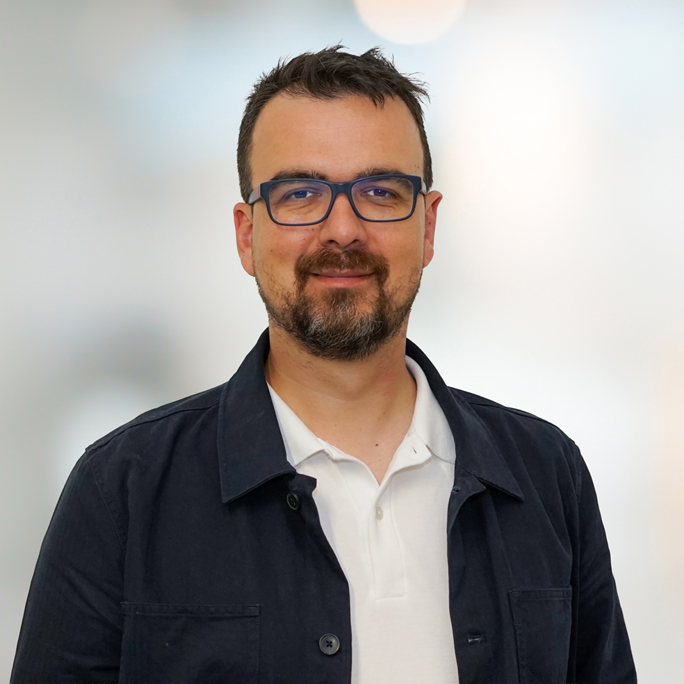 Vladimir Jankovski headshot