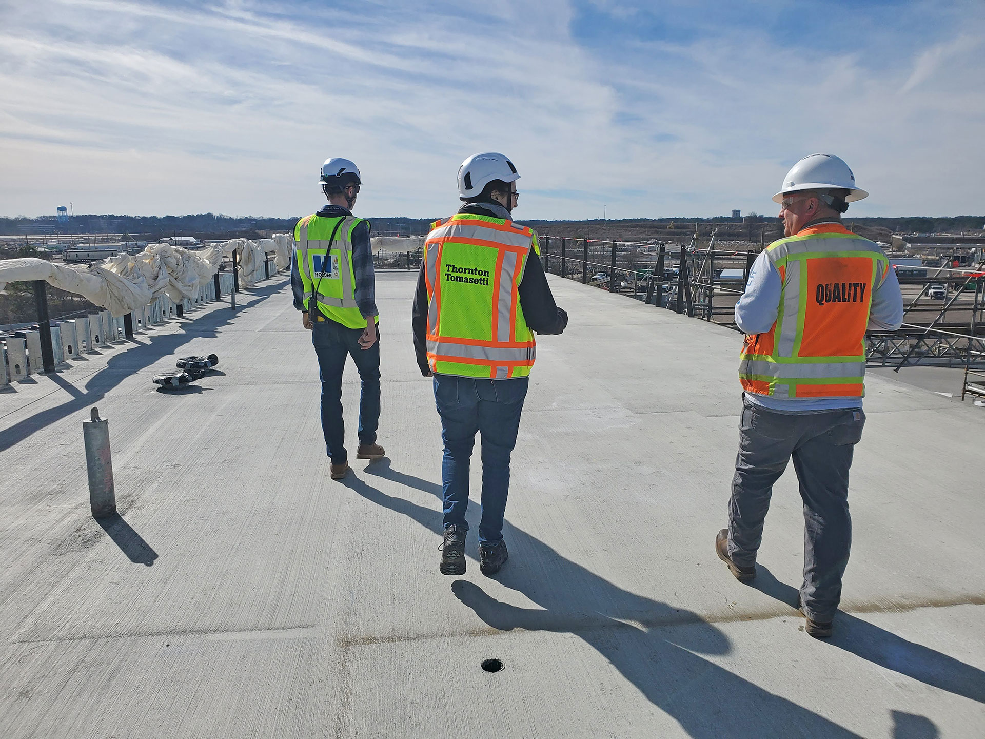 An ingenious system that uses modular construction and careful phasing will minimize disruption. A series of 25-foot-wide modules will be built on a nearby site and moved by night to abut the east side of the concourse. 