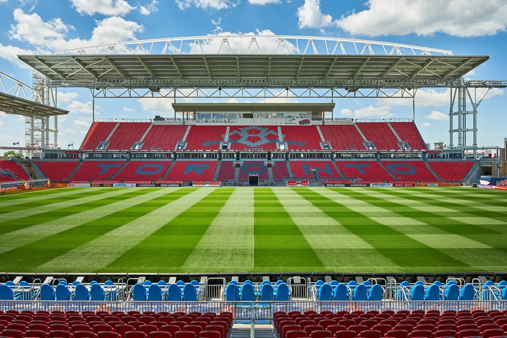 BMO Field underwent structural upgrades led by Thornton Tomasetti, including added seating, new suites and a long-span roof canopy.