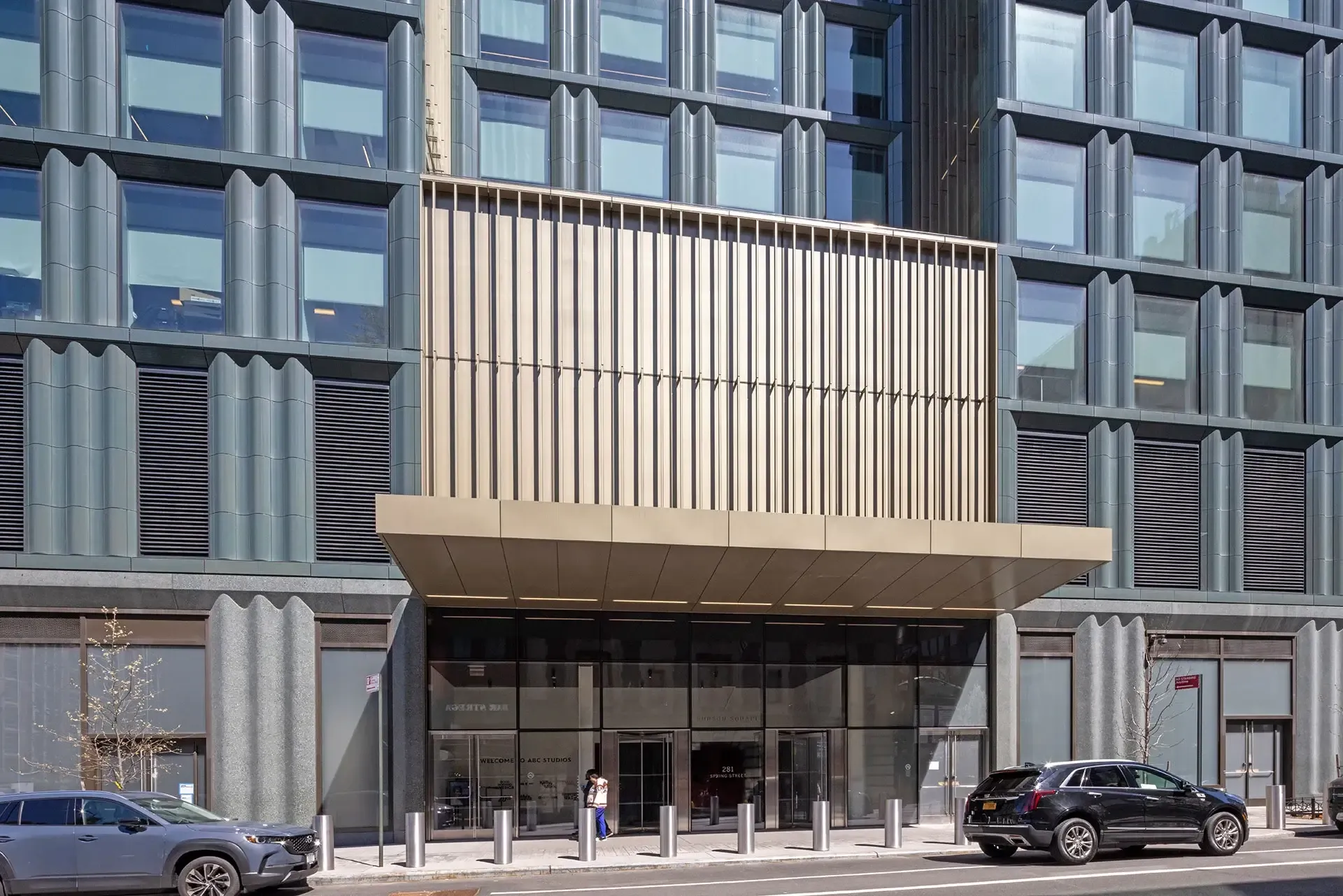 We also provided protective design consulting, collaborating with the broader project team to integrate security considerations into a large, complex workplace and production environment. 