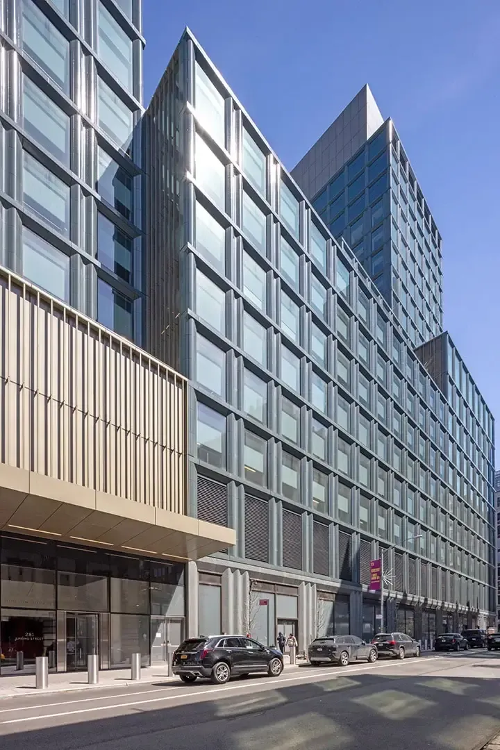 Thornton Tomasetti provided structural design, construction engineering, protective design and security consulting, and concrete-placement special inspections for the building, along with structural engineering for the multi-floor fit-out.