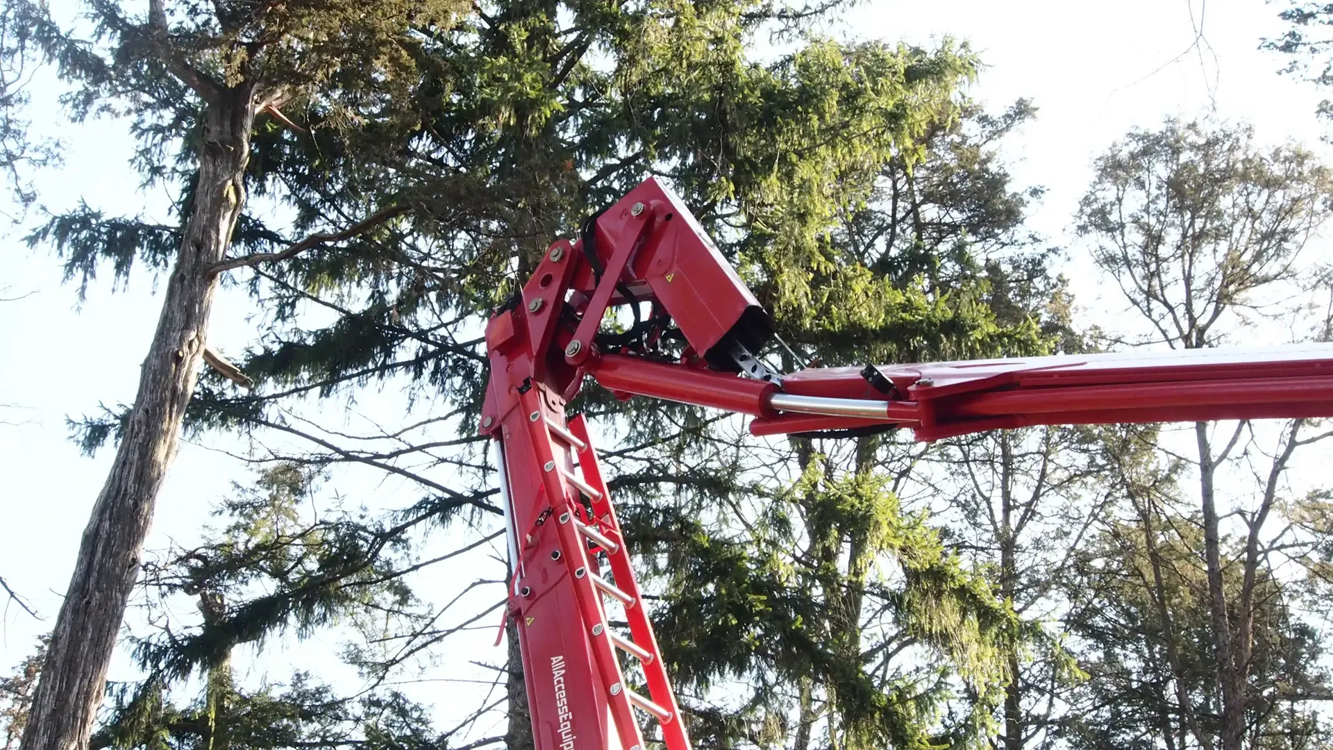 As structural geometry and loading conditions become more complex, accurately predicting where fatigue failure will occur becomes far more challenging. 