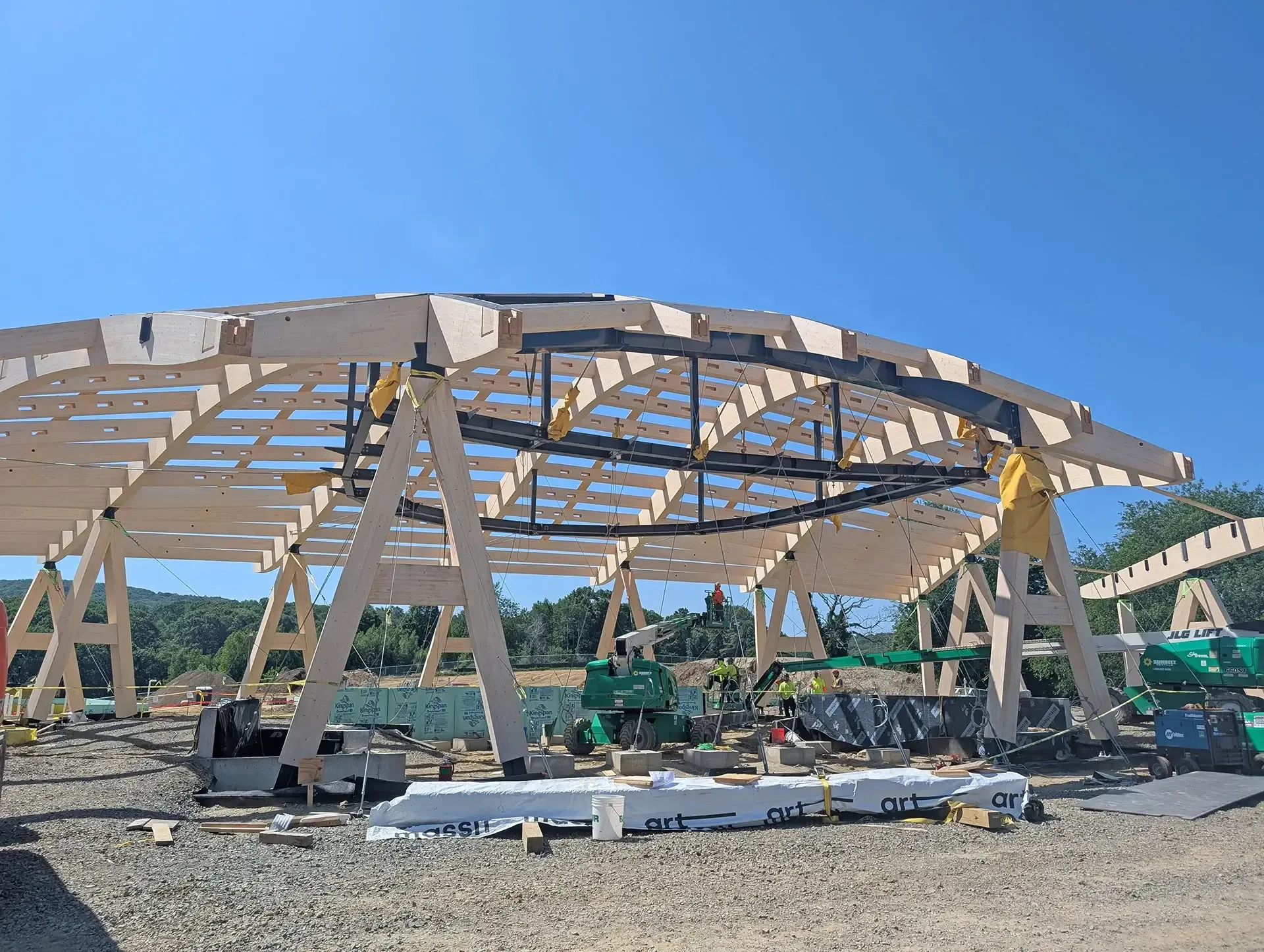 We provided structural design services to Studio Gang Architects for the 475-seat venue, as well as pavilions for support spaces such as rehearsal studios, teaching areas, offices, concessions, and other public amenities.