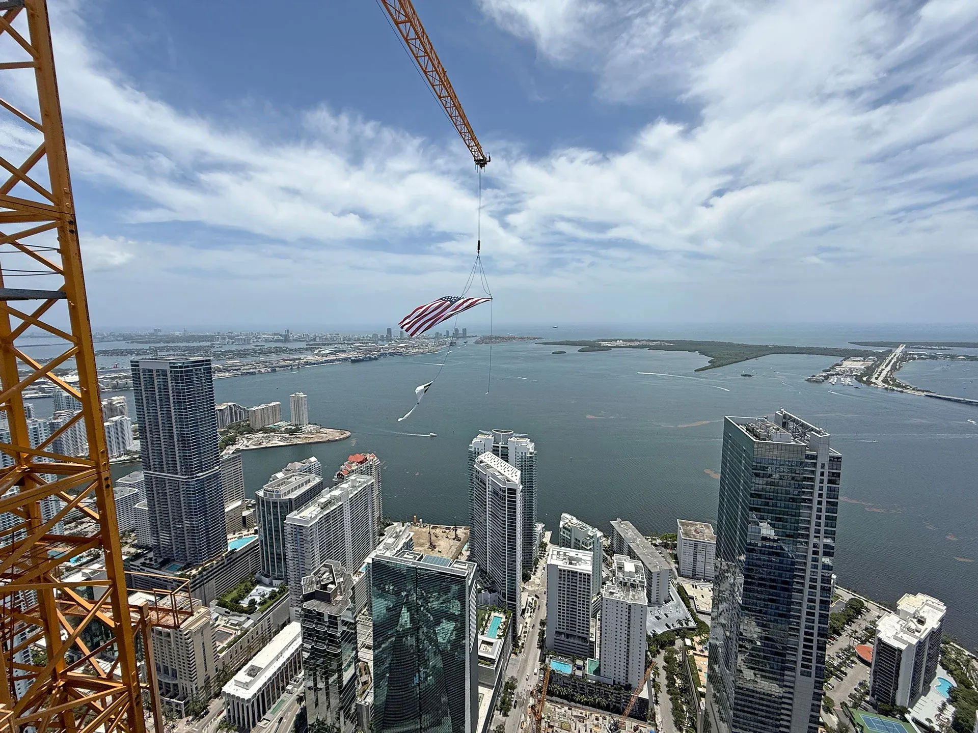 Cipriani Residences Miami has topped out at 950 feet, making it the tallest residential building south of Manhattan and the tallest tower in Florida. 